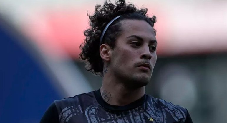 3° - Guga (23 anos): Lateral-direito - Valor de mercado: 7 milhões de euros (R$ 44,6 milhões) - Contrato até dezembro de 2023.