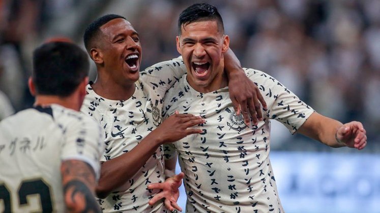 3º lugar: CORINTHIANS (54 pontos) - 31 jogos - Título: 0.060% / Libertadores: 97.9% / Sul-Americana: 2.1%