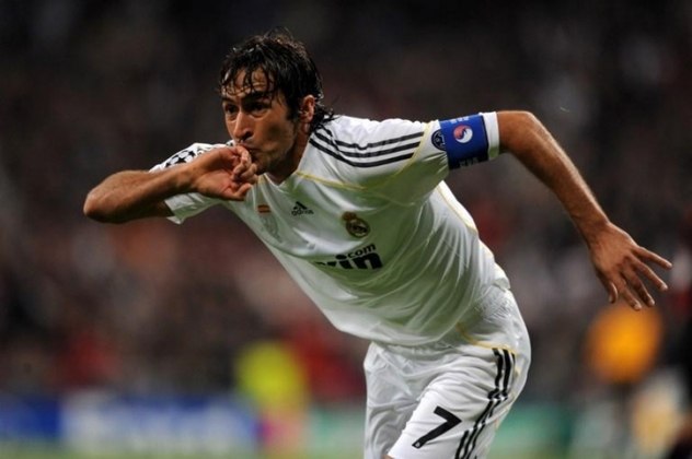 3º Raúl (Real Madrid e Schalke 04) - 71 gols (Foto: JAVIER SORIANO / AFP)