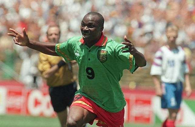 3º - Roger Milla - Nacionalidade: camaronês - Posição: atacante - Edição que realizou a marca: Copa do Mundo 1994 - Idade: 42 anos, 1 mês e 8 dias