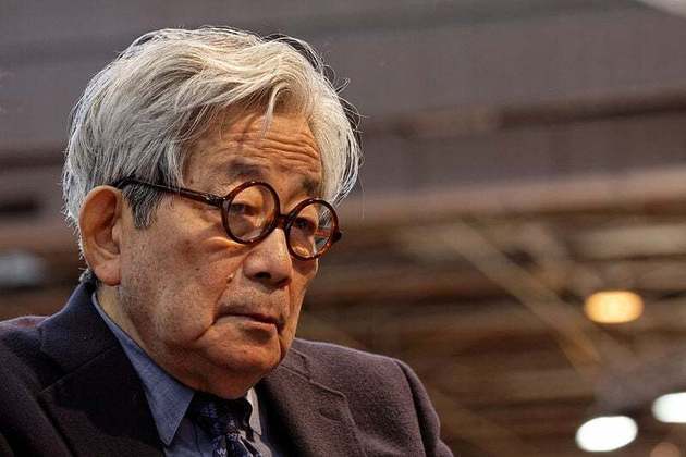 3/3 - Kenzaburo Oe - Escritor japonês vencedor do Prêmio Nobel de Literatura de 1994. Ficou também famoso por seus posicionamentos pacifistas. Morreu aos 88 anos de causas naturais. 