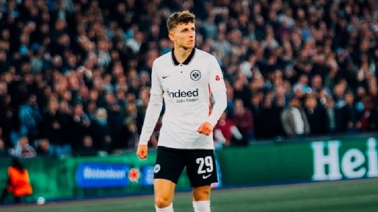35º lugar: Jesper Lindström (meia - dinamarquês) - Eintracht Frankfurt