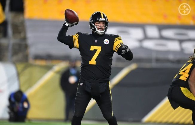 4º Ben Roethlisberger: Lidera o invicto Pittsburgh Steelers na temporada. Big Ben tem apenas seis interceptações e 25 TDs conectados na temporada.