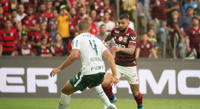 4º em dribles do Flamengo no Brasileirão - Atrás de Everton Ribeiro, Bruno Henrique e Arrascaeta, Gabigol também aparece entre os maiores dribladores