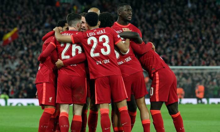 4º - Liverpool - Valor de mercado do clube: 931 milhões de euros (aproximadamente R$ 5,15 bilhões) / Adversário nas oitavas: Real Madrid
