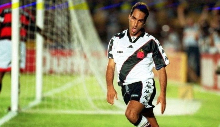 4º lugar: Edmundo  (1992 - 2008) - 153 gols