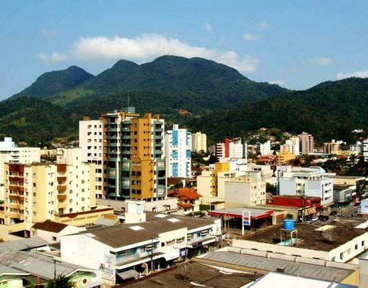 4º lugar - Jaraguá do Sul (SC) - 5,5 mortes a cada 100 mil habitantes. Fica a 182 km de Florianópólis. Tem cerca de 185 mil habitantes.