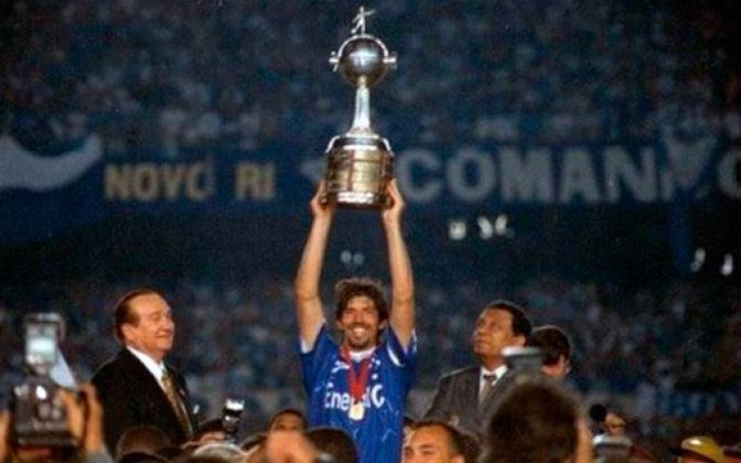 5º lugar: Cruzeiro - finalista quatro vezes - campeão em 1976 e 1997 (foto) / vice em 1977 e 2009