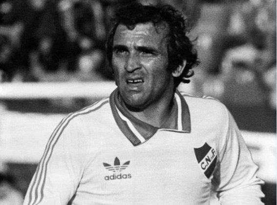 5º lugar - Julio Morales - 30 gols: Bicampeão da Libertadores com o Nacional, do Uruguai, o ex-atacante uruguaio brilhou entre os anos 60 e 80. 