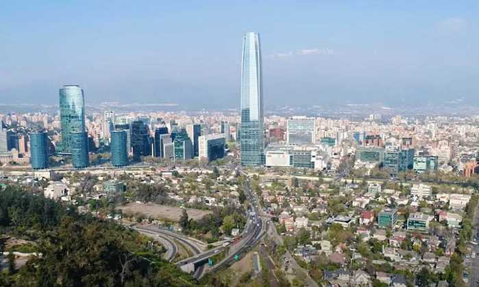 5º lugar: Santiago - população aproximada: 4 milhões e 430 mil - país: Chile 