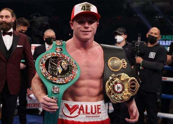5ª posição: Canelo Álvarez (México): boxe - recebe 110 milhões de dólares (aproximadamente R$ 550 milhões)