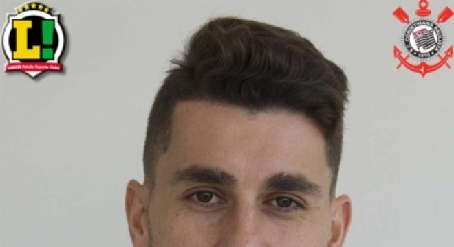 5,0 - Danilo Avelar - Colo-Colo teve liberdade demais para atacar por sua lateral, justamente o setor por onde saiu a jogada do gol adversário. No ataque, não existiu.