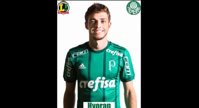 5,5 - Hyoran - Tentou jogar, cobrou faltas e escanteios, mas sua entrada pouco mudou a falta de perigo do Palmeiras com a bola no pé.