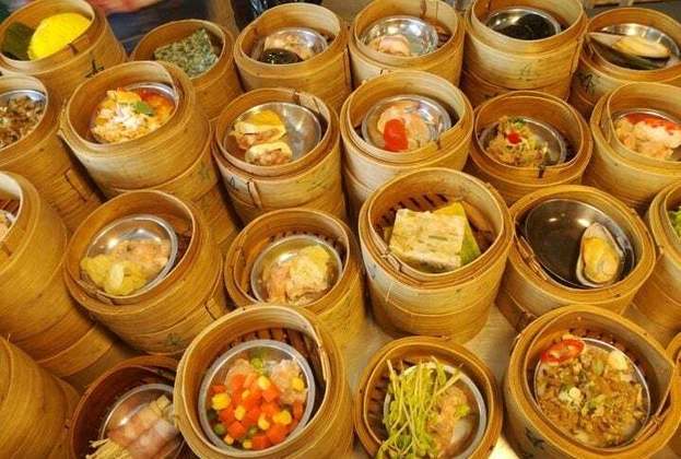 6º) Guangdong, China: Também conhecida como culinária cantonesa, essa é uma das principais escolas da gastronomia chinesa. A ‘cozinha’ da região é considerada a mais refinada de toda a China!