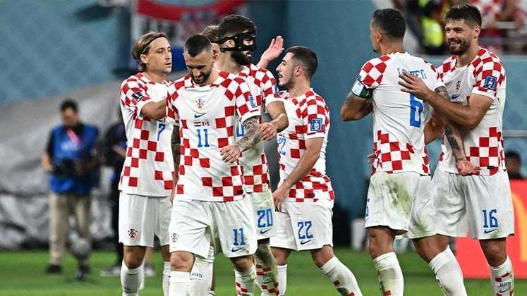 6º jogo dos oitavas: Os croatas, vice-campeões da última Copa do Mundo, estão se classificando para a próxima fase até o momento. A goleada contra o Canadá deu margem para o saldo de gols, que será importante para passar em 1º lugar para a fase mata-mata.