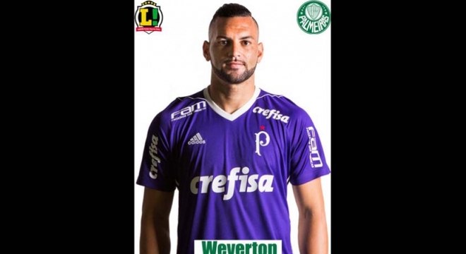 6,5 - Weverton - Praticamente não trabalhou, só agarrou as bolas de segurança, que não levaram perigo. Começou o contra-ataque do segundo gol palmeirense.