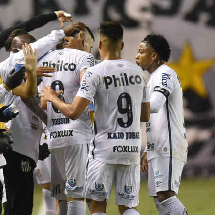 6&ordm; colocado &ndash; Santos (37 pontos) &ndash; 23 jogos / 2,9% de chances de 
t&iacute;tulo; 56% para vaga na Libertadores (G6); 0,049% de chance de 
rebaixamento