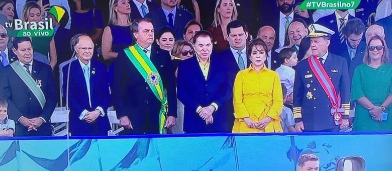 Hamilton Mourão, bispo Edir Macedo, Jair Bolsonaro, Michelle, Silvio Santos e Íris Abravanel