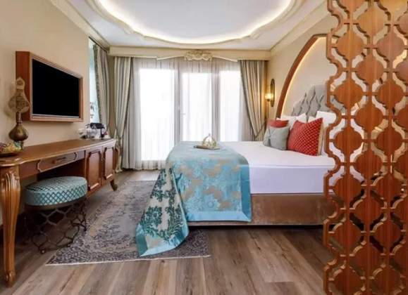 7º lugar: Nesta posição temos o Romance Istanbul Hotel, que fica localizado em Istambul, na Turquia. A propriedade fica a uma curta caminhada de diversos pontos de interesse, como a Basílica de Santa Sofia, o Palácio Topkapi e a Mesquita Azul.