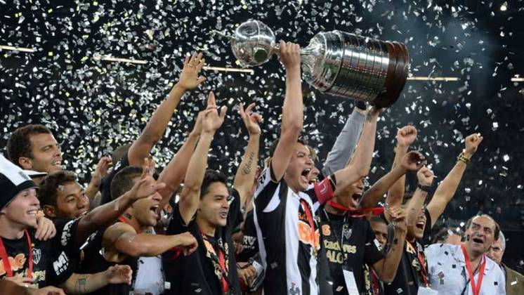 CONMEBOL Libertadores on X: 💪🏆🏆🏆 O @Independiente 🇦🇷 venceu a  #CopaSuruga e se tornou o sul-americano com mais títulos internacionais ao  lado do @BocaJrsOficial 🇦🇷. São 18 taças ao todo! A dupla