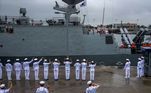 Fuzileiros navais coreanos em Pohang, na Coreia do
Sul, 29 de março de 2023. Ao longo das últimas sete décadas, houve tentativas
de romper a divisão criada pela DMZ, reconectando estradas e ferrovias através
da fronteira, permitindo comércio e organizando reuniões de famílias separadas
