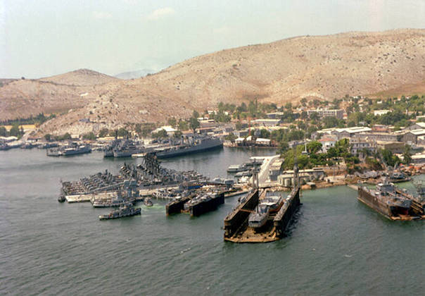 8 – Bases militares gregas