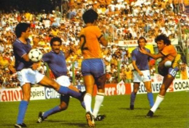 8º lugar: Brasil 2x3 Itália - segunda fase (1982)