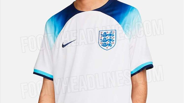 8º lugar -INGLATERRA (produzido pela Nike) - Nota 3/ A publicação afirma que a camisa não ficou bonita devido ao design azul nos ombros do uniforme.