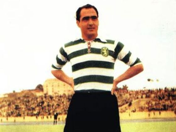 9º Fernando Peyroteo - 464 gols marcados em ligas nacionais entre 1937 e 1949. Portugal (332) e Lisboa (132).