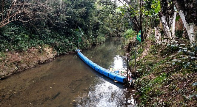 A rede no rio Atuba inspirou projetos semelhantes em várias cidades do país 