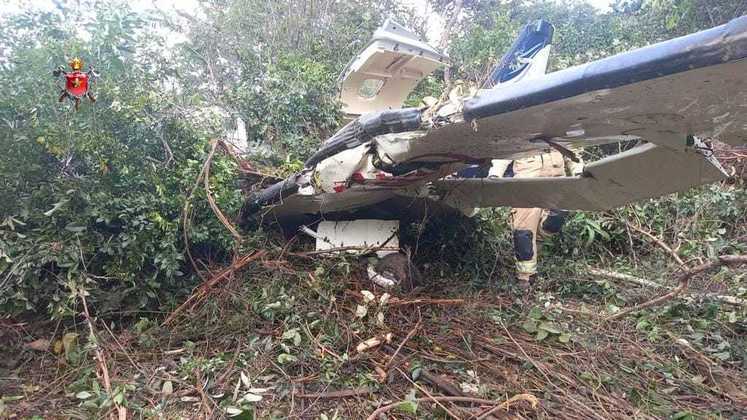 Avião cai na fazenda do ex-piloto Nelson Piquet