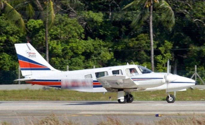 A aeronave era um modelo Sêneca,EMB-810D, fabricado em 1993 no Brasil - como o da foto. 