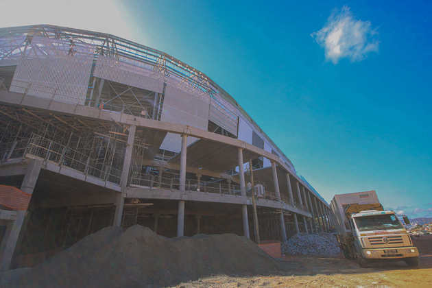 A Arena MRV vista de fora: obras estão em 65% de andamento.