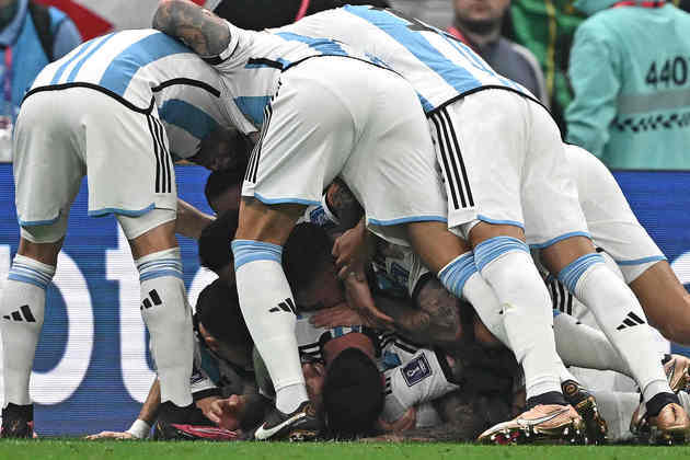 A Argentina saiu na frente na final.