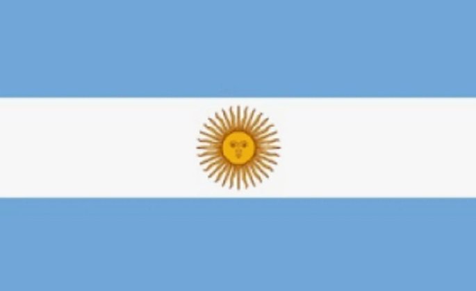 A Argentina tem 8.675.327 casos e 123.444 mortes. Desse total, foram 2.010.610 casos e 5.774 mortes nos últimos 28 dias. 