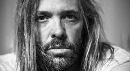 Taylor Hawkins morreu aos 50 anos
