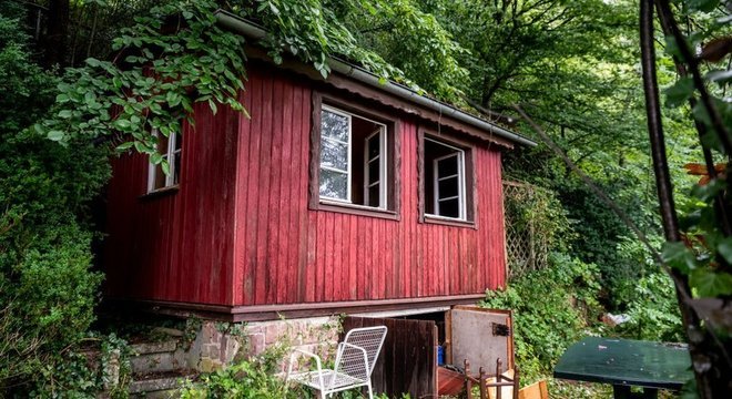 A cabana de Yves Rausch perto de Oppenau, no sudoeste da Alemanha