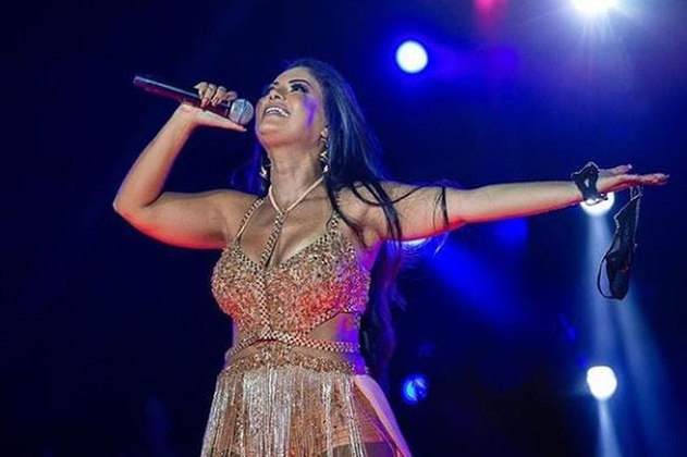 A cantora Paulinha Abelha, vocalista da banda Calcinha Preta, morreu neste dia 23/2, aos 43 anos, em Aracaju, no Sergipe. 