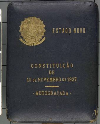 A Constituição Federal de 1937 já abordava a importância das jazidas de petróleo para o país.  