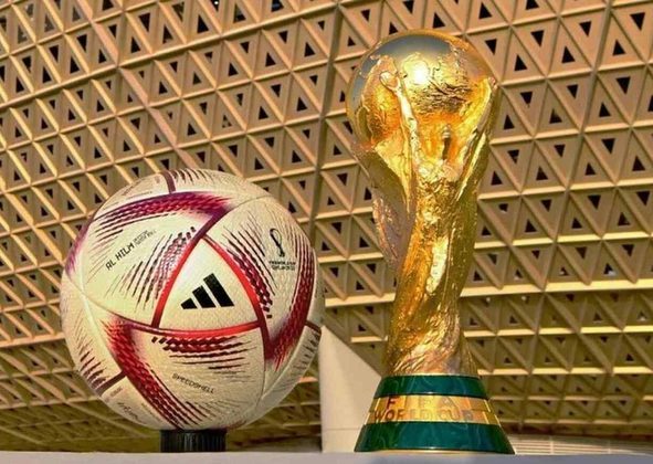 A Copa do Mundo terá uma nova bola a partir da fase semifinal do torneio. No último domingo (11), a Adidas apresentou o novo modelo, que estreará no jogaço entre Argentina e Croácia. Descubra algumas curiosidades sobre a nova bola da Copa do Mundo.