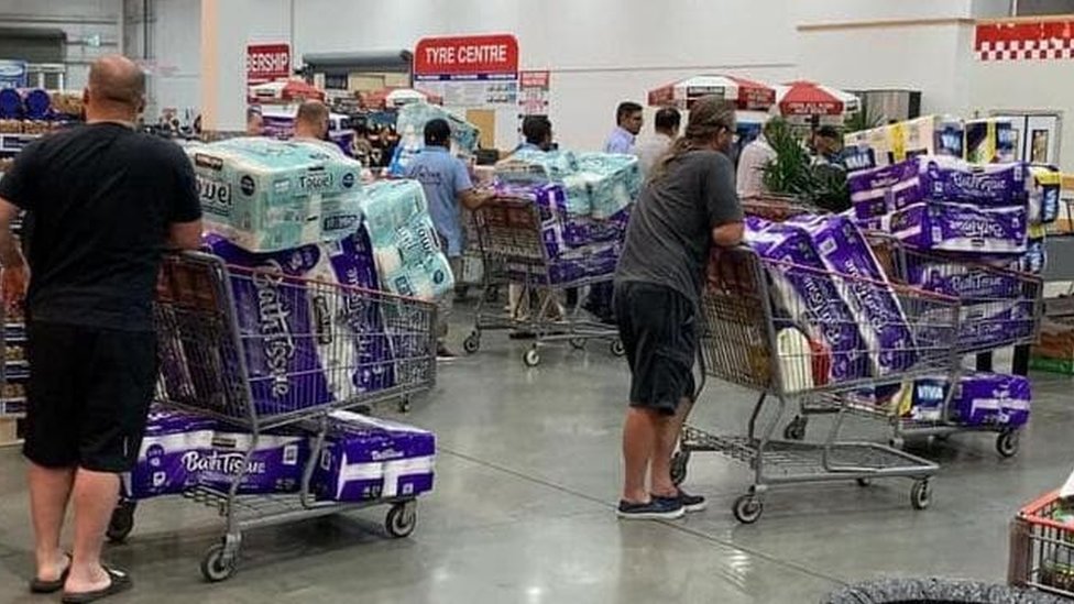 Resultado de imagem para compras em excesso no coronavirus