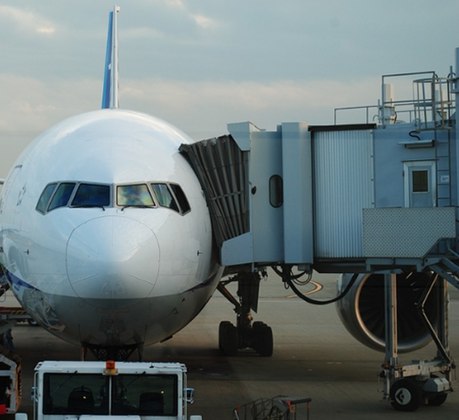 A decolagem atrasou por causa de  uma troca de aeronave de última hora no aeroporto de Haneda, em Tóquio. 