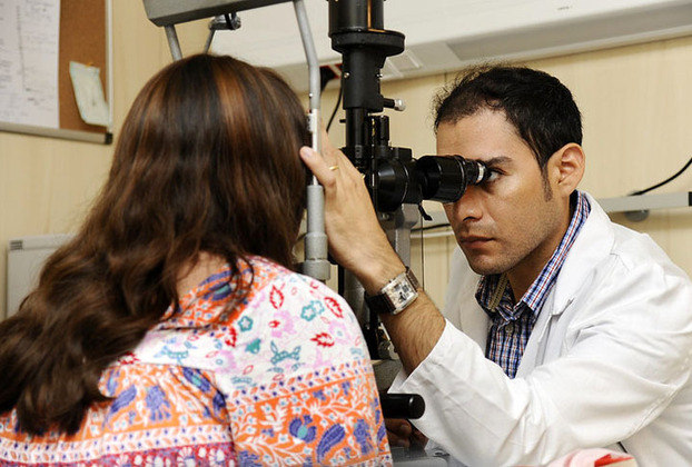 A diplopia monocular e a diplopia binocular possuem efeitos diferentes. Por isso, é importante procurar um especialista caso sinta algum dos sintomas. 