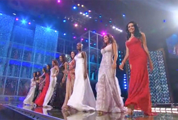 A edição de 2022 do Miss Universo teria 86 participantes, mas a lituana desistiu em cima da hora por testar Covid-19. Já a representante do Cazaquistão foi desclassificada. 