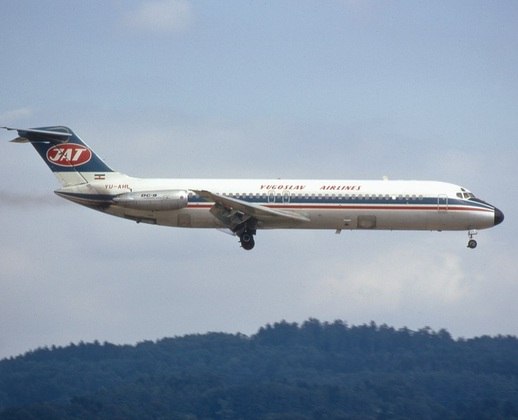 A explosão fez com que o jato McDonnell Douglas DC-9 (igual ao da foto), se desintegrasse em voo.