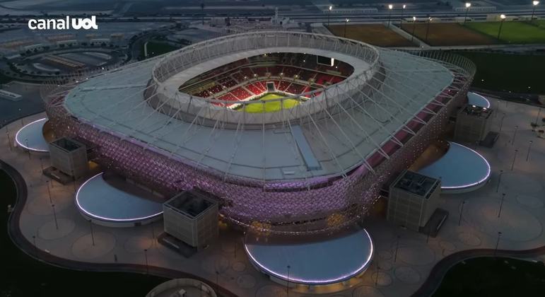Conheça o Estádio Ahmad Bin Ali, “portão do deserto” na Copa do Mundo do  Qatar - Esportes - R7 Lance