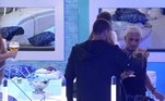 A noite só estava começando para Dynho! O cantor surpreendeu Solange ao fazer uma dança sensual especialmente para ela. Os peões em volta ficaram super animados e comemoraram o momento