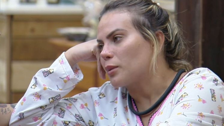 Apesar de Kally dizer que agora faz parte do Grupo do Paiol, deixou claro para os aliados que ainda não consegue votar em algumas pessoas do Pôr do Sol. A atitude da cantora pode estremecer a relação dela com o novo time, que pretende focar em tirar André, Jaque e Lucas do jogo
