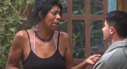 Márcia se rendeu às lágrimas durante conversa com Lucas