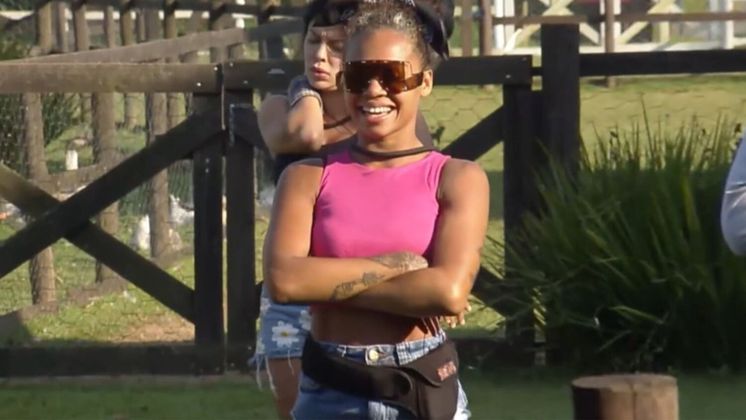 Para fechar o ciclo, por enquanto, Lily aprontou de novo: ela entrou no banheiro da sede e causou 48 horas sem piscina e ofurô na manhã desta quinta (9). Será que vem mais por aí?A Fazenda 15 vai ao ar de segunda a sexta, às 22h45, sábados e domingos, às 23h, na tela da RECORD. Acompanhe o site oficial e as redes sociais para ficar por dentro de todas as novidades! Assine o PlayPlus e tenha acesso às câmeras 24h.
